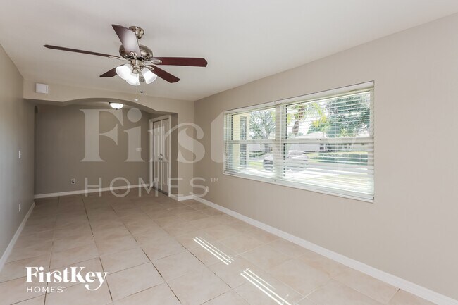 Photo - 241 SW 32nd Terrace