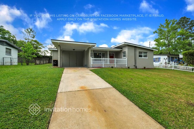 Photo - 8061 Delaroche Dr
