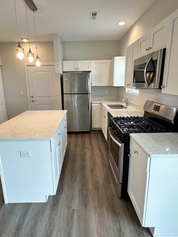 Photo - 855 E Main St Unit 3B