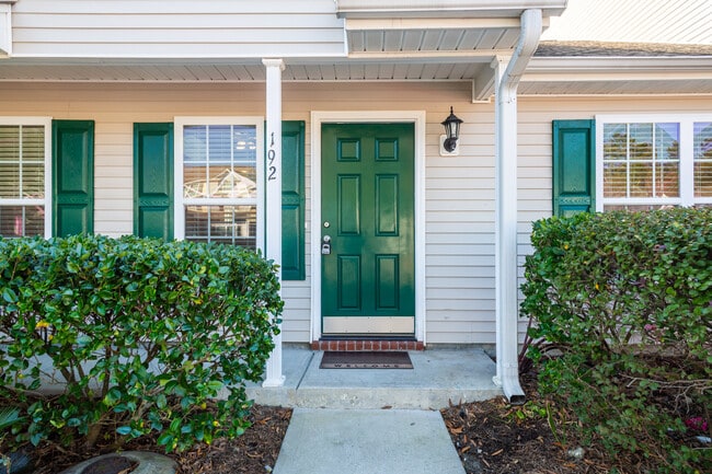 Photo - 192 Sonata Cir