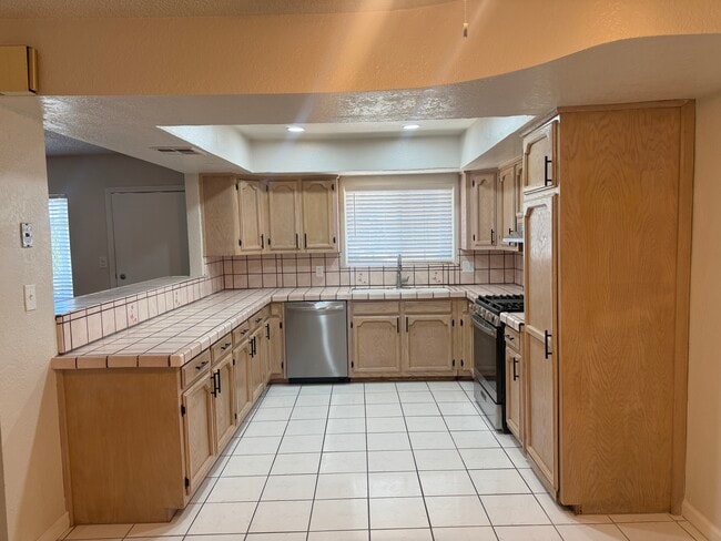 Photo - 22472 Munson Rd