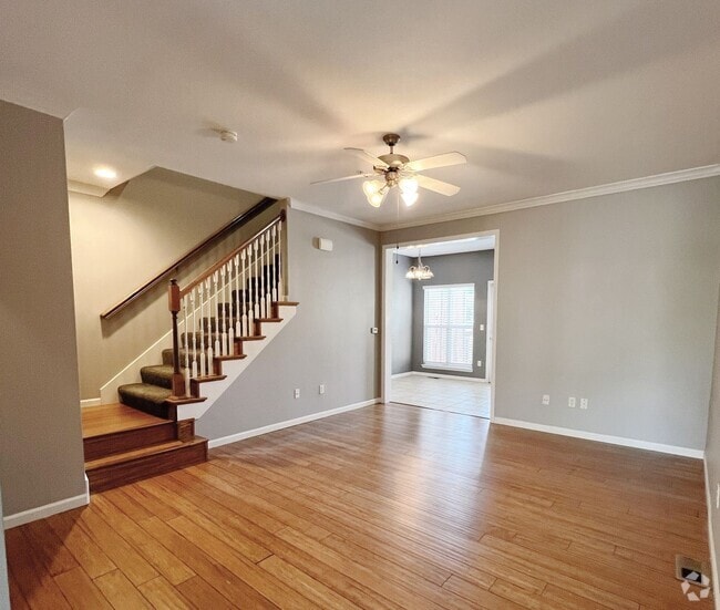 Building Photo - SEE IT NOW: Beautiful 3-Bedroom Home in Pr...