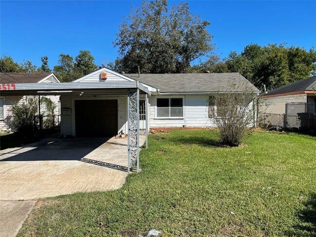 Building Photo - 3519 Amos St