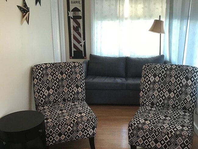 3 Q St Unit B