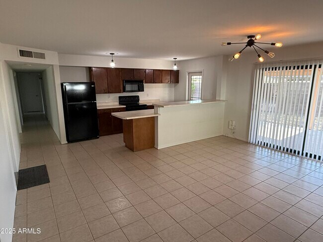 Photo - 944 E Concorda Dr