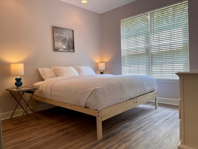 Photo - 111 Heyward Dr