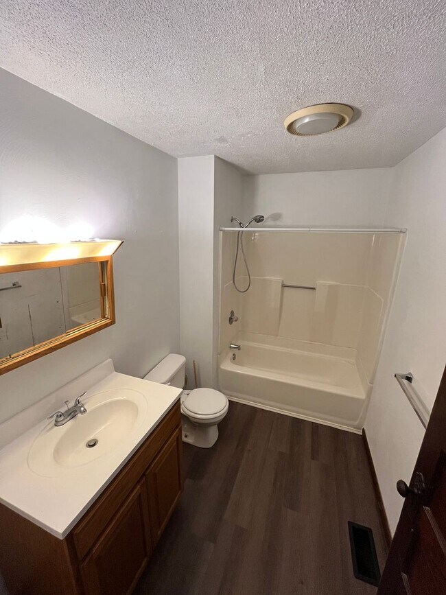 549 Pine St Unit 1015 1/2 Catherine Street