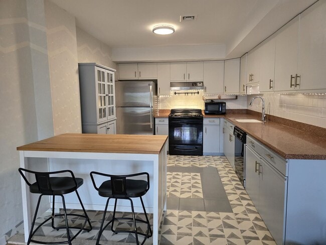 633 Palisade Ave Unit 3F