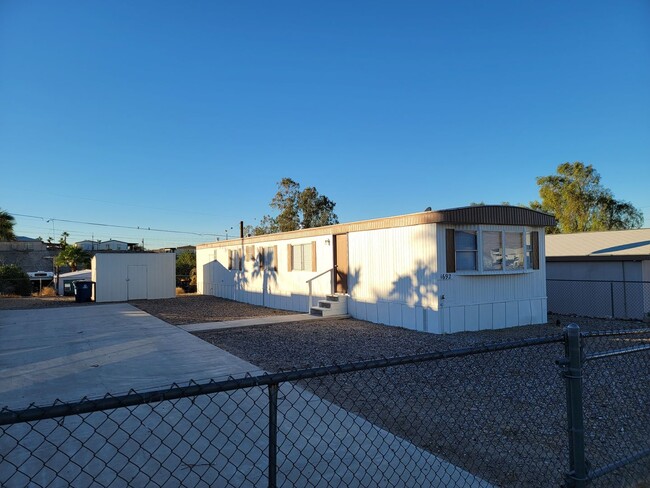 Building Photo - 1692 Williams Dr