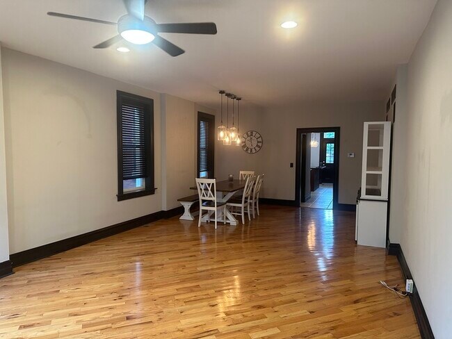 Photo - Wonderful 3bedroom 2 Bath Townhome In South City