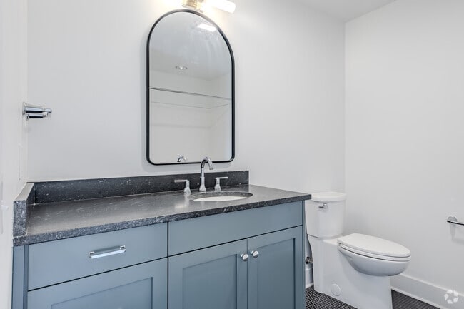 1BR, 1BA - 706SF - 202
