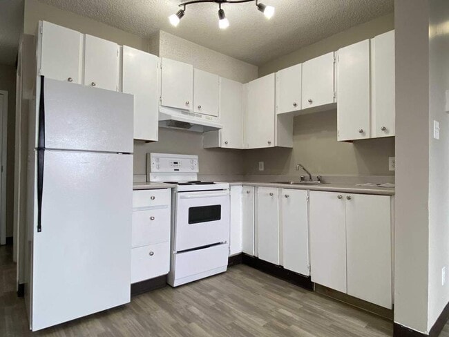 Photo - Mainstreet 402