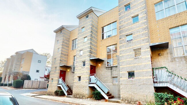Photo - 2062 Atherton Heights Ln