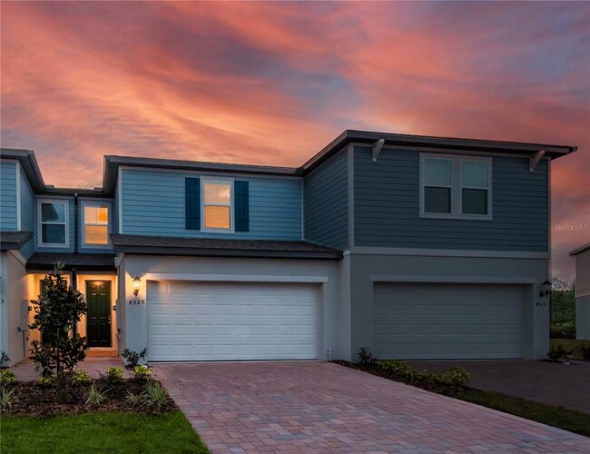 Photo - 4529 Burrowing Owl Lp Townhome