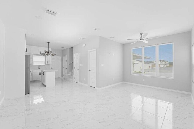 Photo - 2409 E Viviana St
