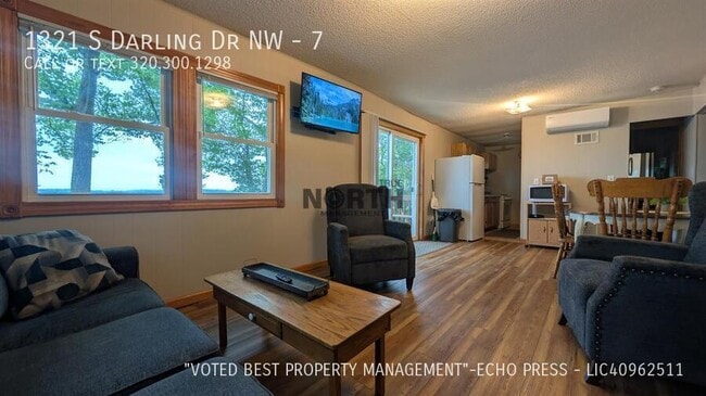 Photo - 1321 S Darling Dr NW