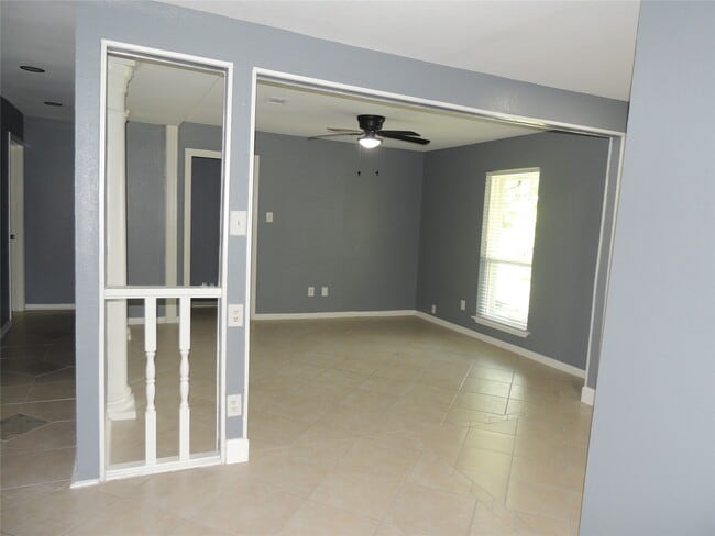Photo - 12507 New Rochelle Ct