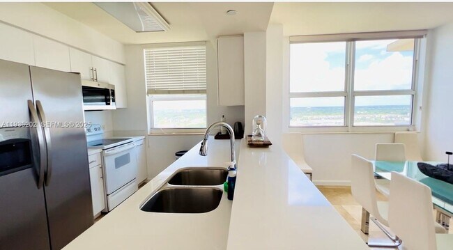 Photo - 19501 W Country Club Dr Unit 2313