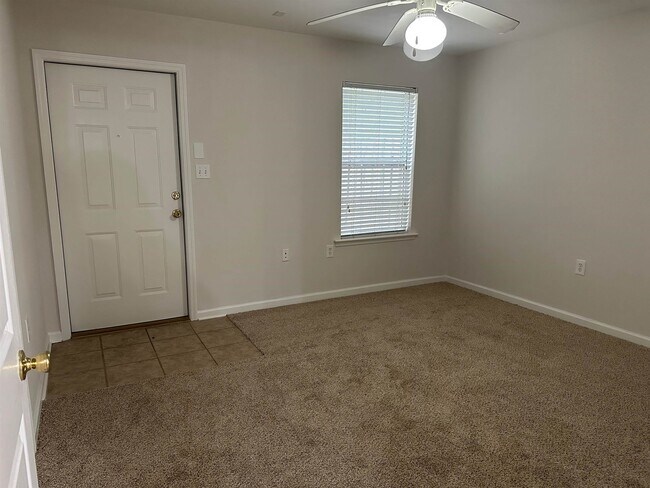 Photo - 2738 W Tharpe St Unit 1506