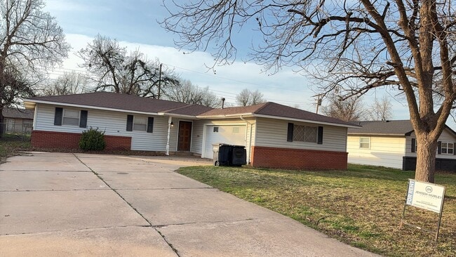 Photo - 1720 Pawhuska Ave