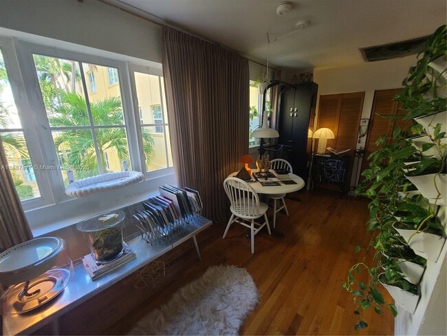 Photo - 1308 Drexel Ave Unit 206
