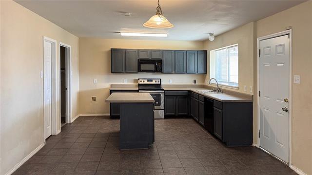 Photo - 3505 Truman St