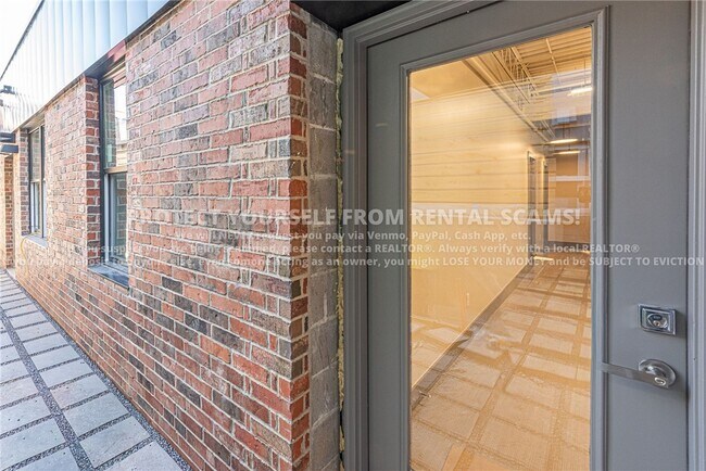 Photo - 315 Eureka Aly Unit 5