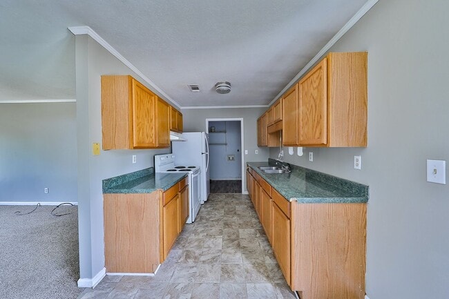 Photo - Desirable 4 Bed, 2 Bath House in Martin, TN!
