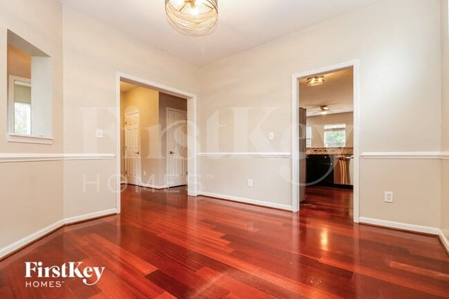 Photo - 577 Delafield Dr