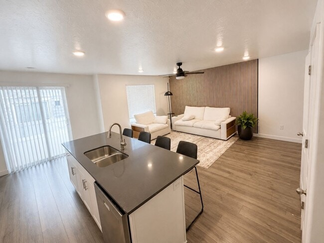 1073 Jack Dr