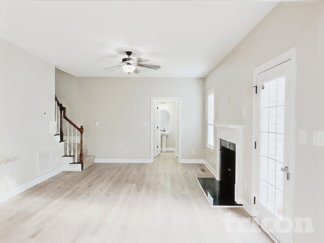 Photo - 69 Diamond Creek Dr