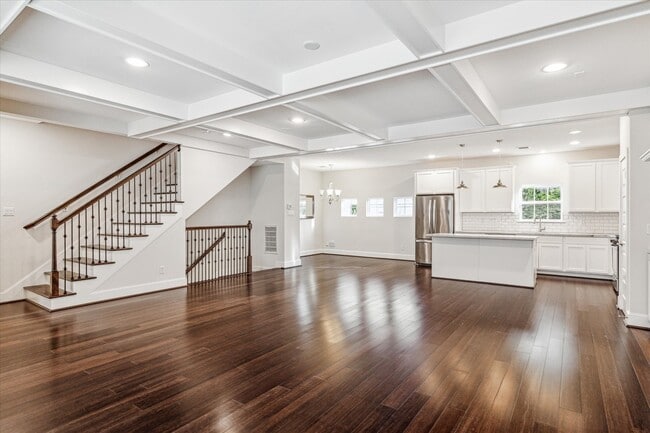 Photo - 4612 Chartres St