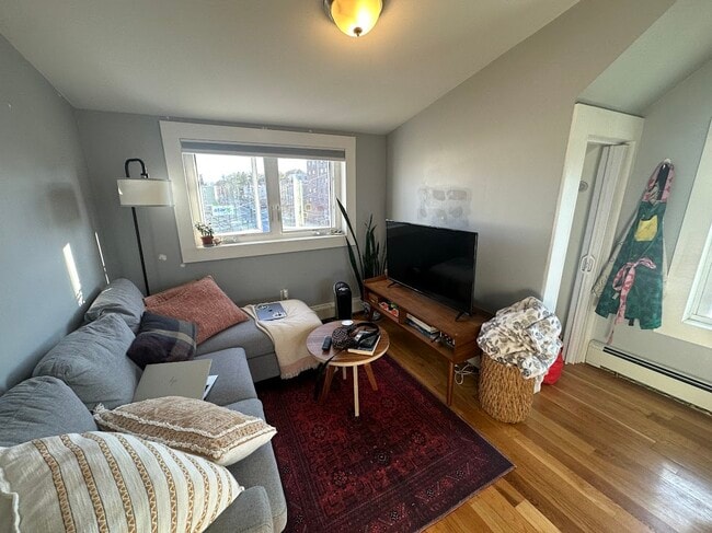 288 Beacon St Unit 2