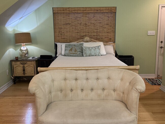 Photo - 212 Atlantic St