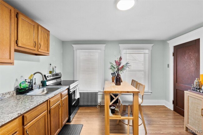 Photo - 607 Tulip St