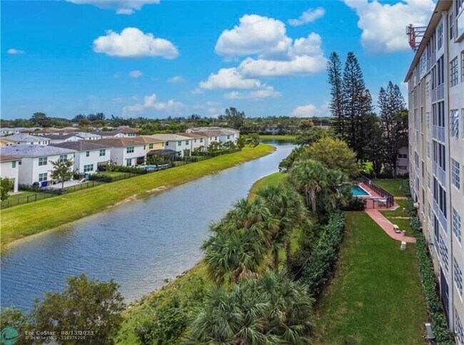 Photo - 1101 Crystal Lake Dr Unidad 609