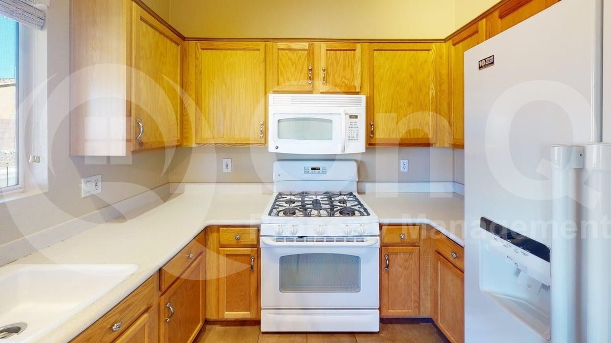 Photo - 2234 West Roundwood Place