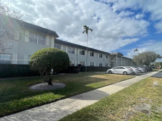 Building Photo - 1560 McKinley St Unit 101W