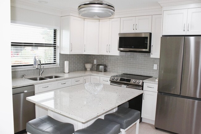 Photo - 4595 Laurel Tree Rd