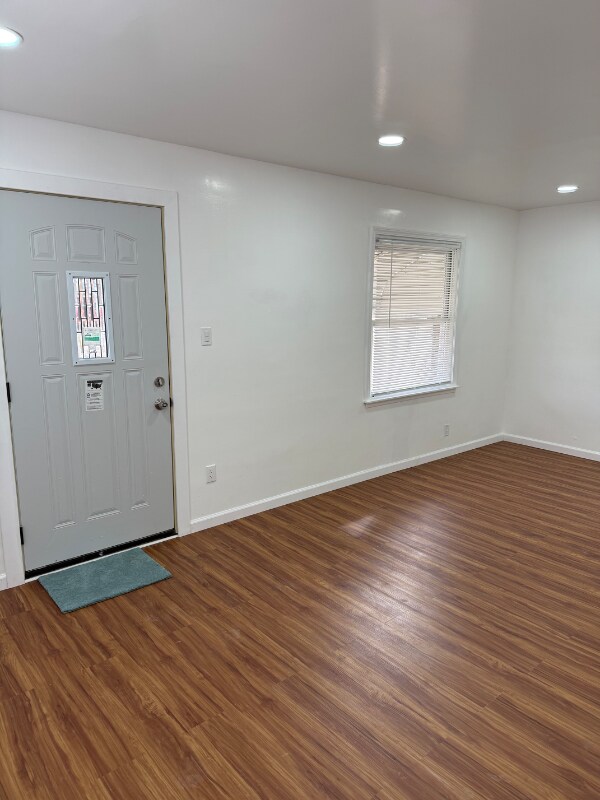 Photo - 17179 Ontario St