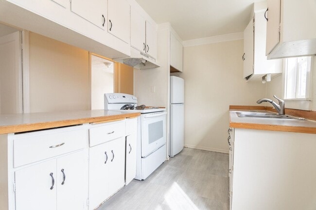 Photo - 3424-28 NE 79th Unidad 3424