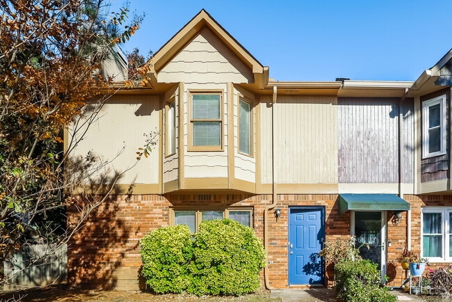 Building Photo - 2130 Country Walk Way SE