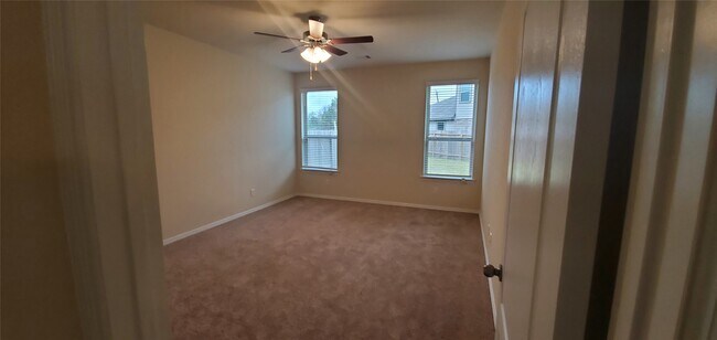 Photo - 2530 Remembrance Cir