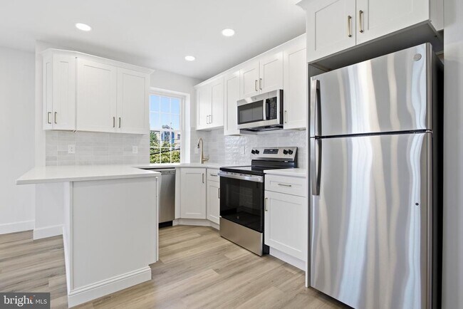 Photo - 21 W Front St Unit 3B
