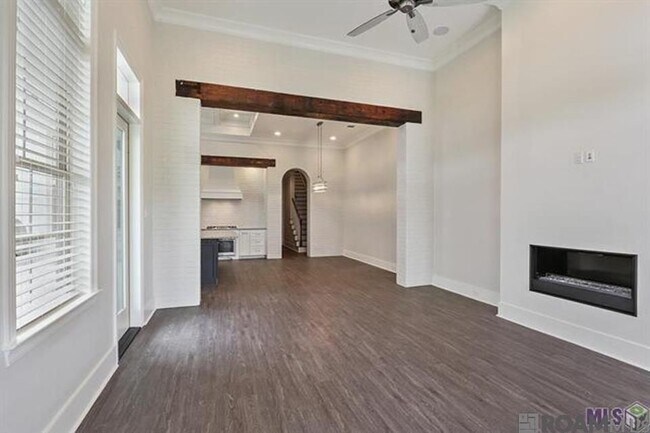 Photo - 10931 N Creek Ln