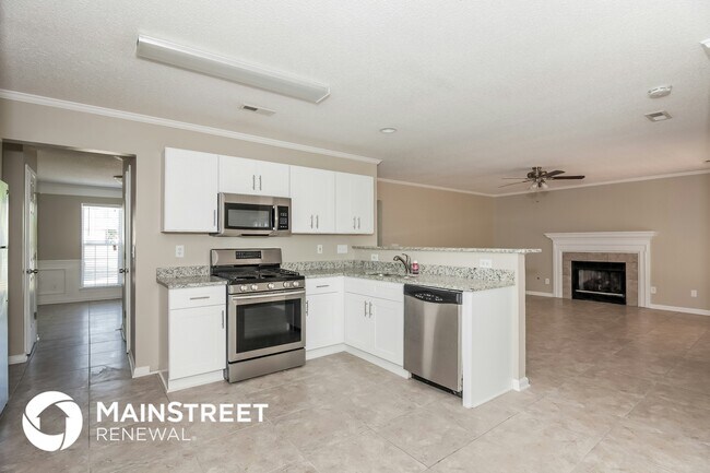 Photo - 202 Forest Pond Rd