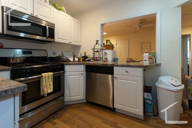 Building Photo - Bright Brookline 4-bed 2-bath with Heat/Hot Water Included!