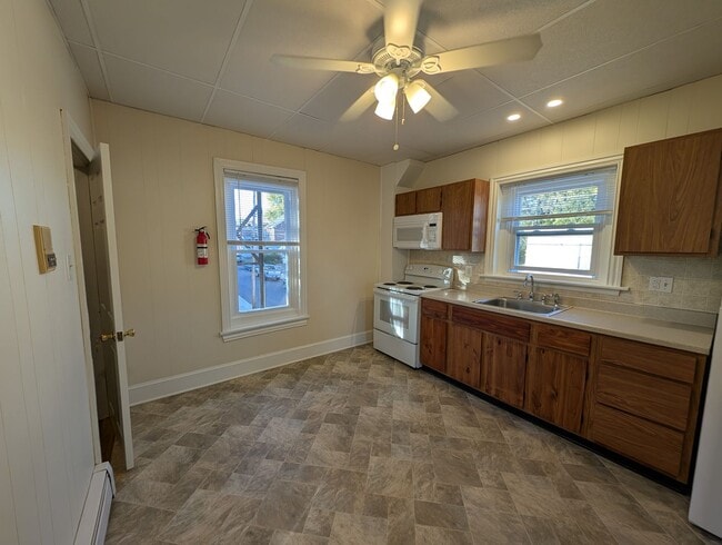 Photo - 2nd Floor 2 Bedroom Apartment