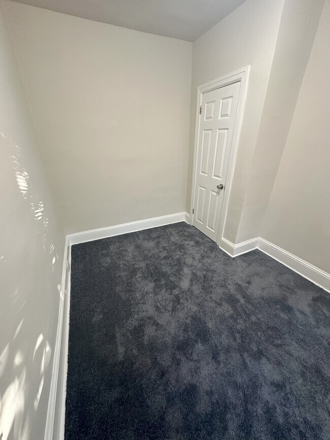 Photo - 1413 S Newkirk St