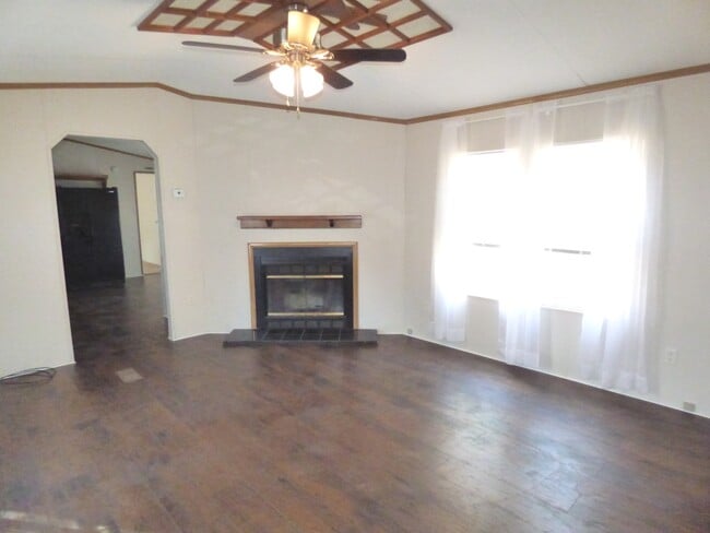 404 Loggerhead Ct
